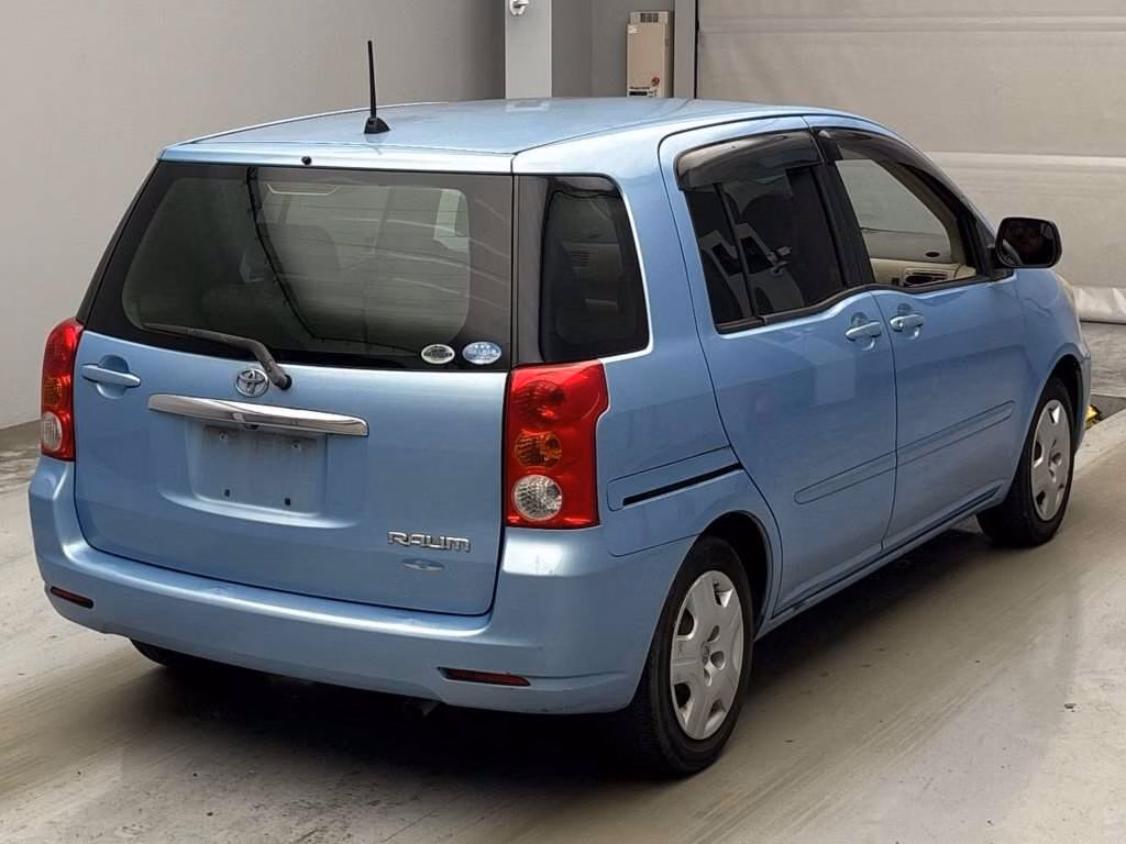 TOYOTA RAUM