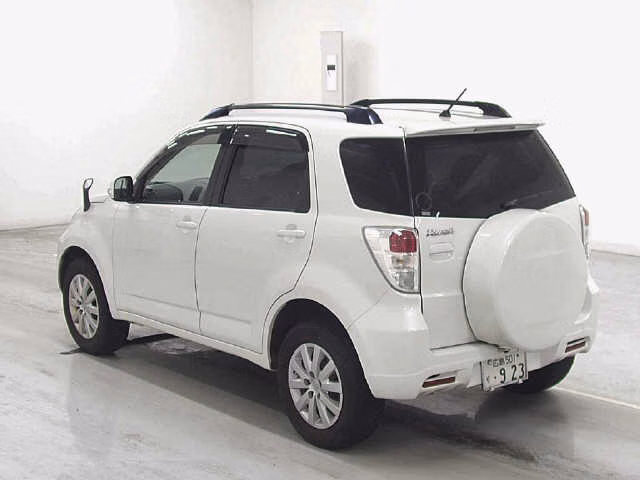 TOYOTA RUSH