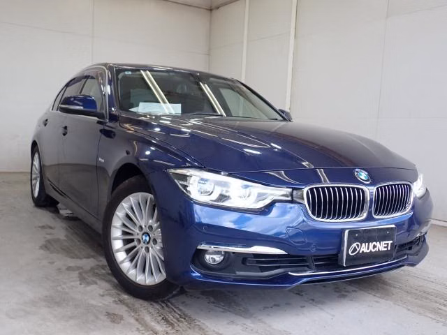 BMW 3-SERIES