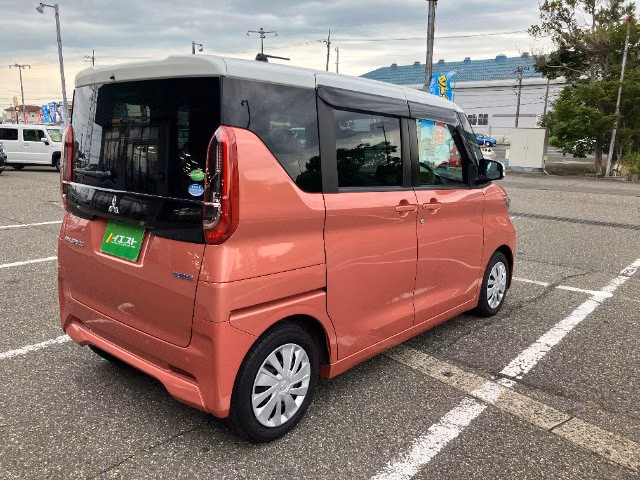 MITSUBISHI EK SPACE