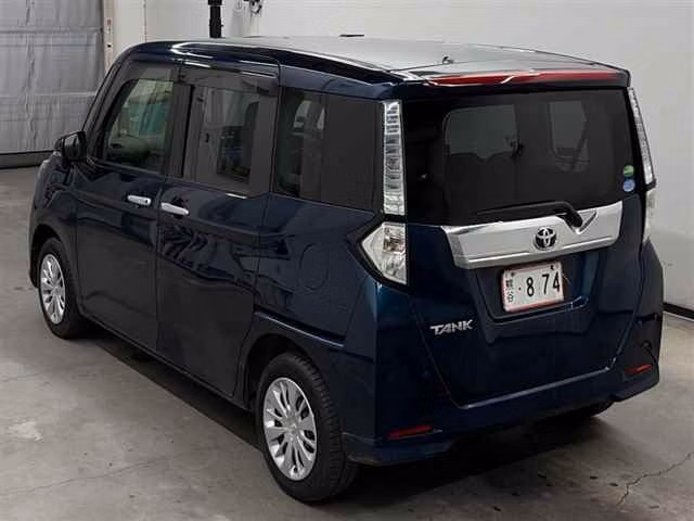 TOYOTA TANK