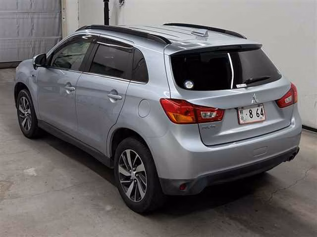 MITSUBISHI RVR