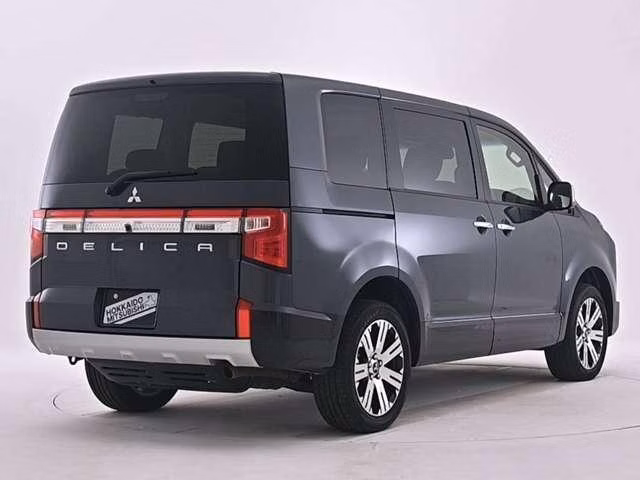 MITSUBISHI DELICA D:5