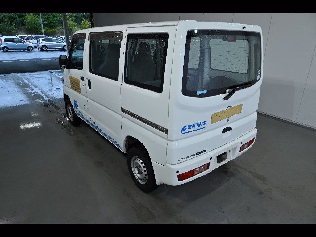 MITSUBISHI MINICAB MIEV