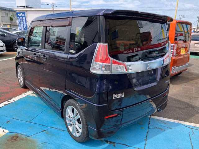 MITSUBISHI DELICA D:2