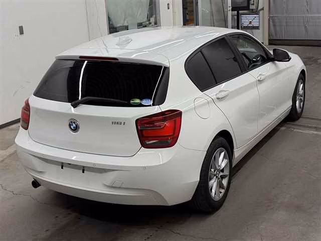 BMW 1-SERIES