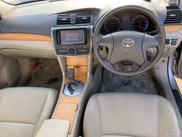 TOYOTA PREMIO