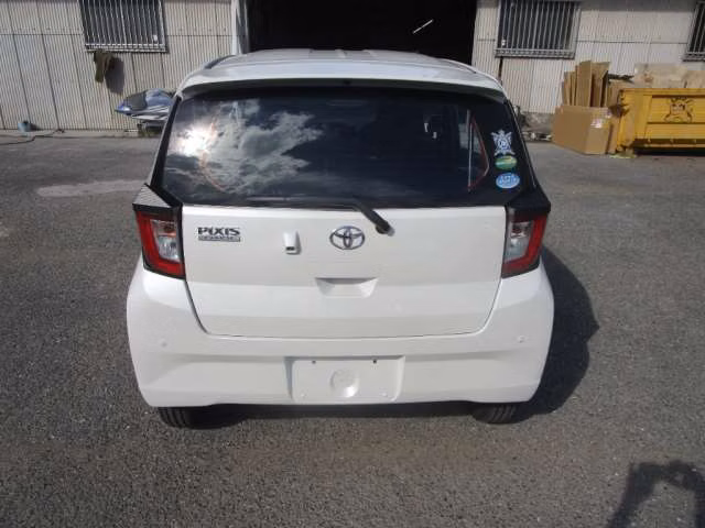 TOYOTA PIXIS EPOCH