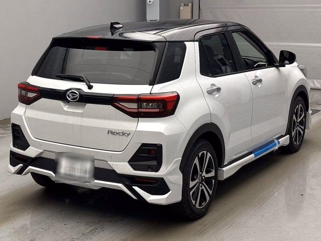 DAIHATSU ROCKY