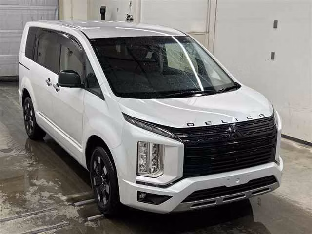MITSUBISHI DELICA D:5