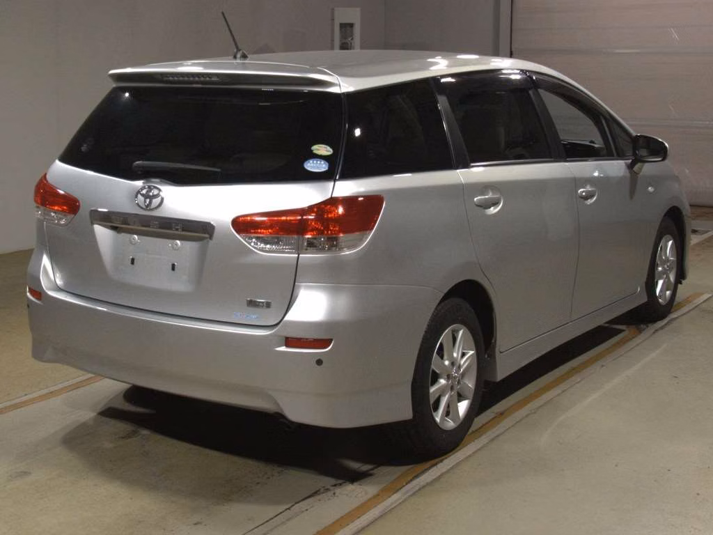TOYOTA WISH
