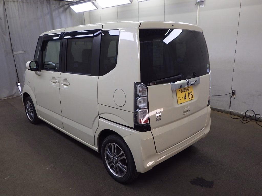 HONDA N-BOX