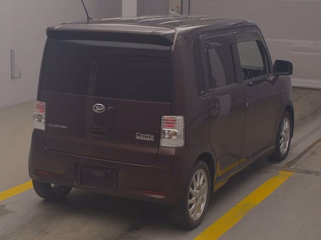DAIHATSU MOVE CONTE