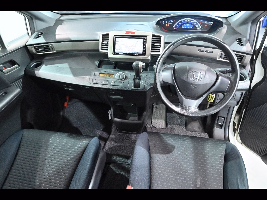 HONDA FREED SPIKE
