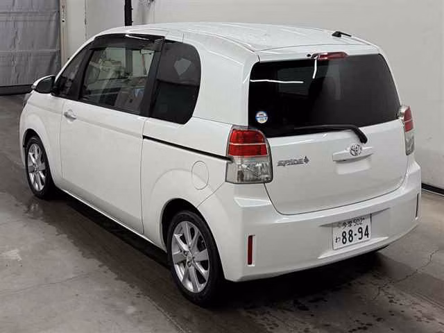 TOYOTA SPADE