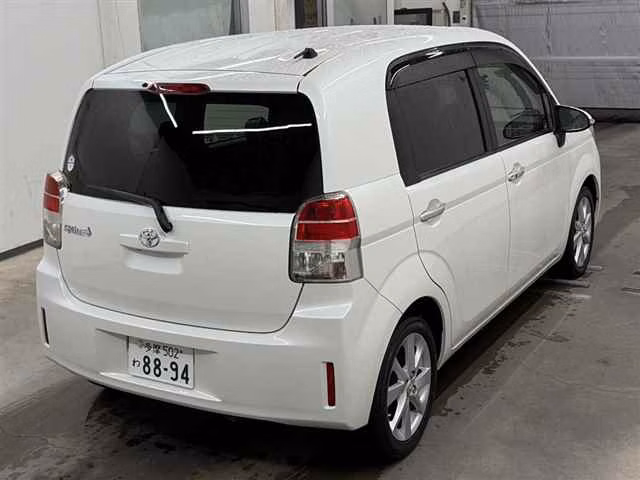 TOYOTA SPADE