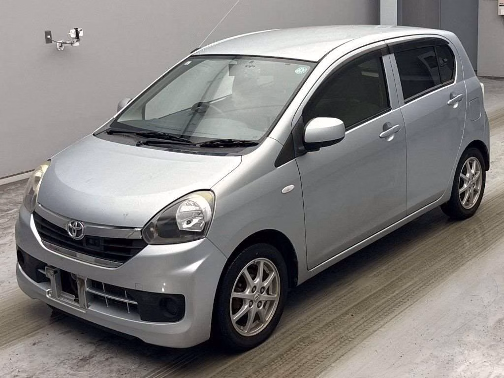TOYOTA PIXIS EPOCH