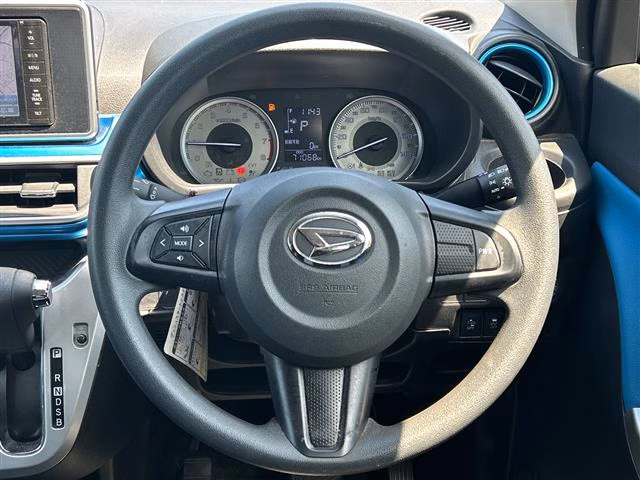 DAIHATSU CAST