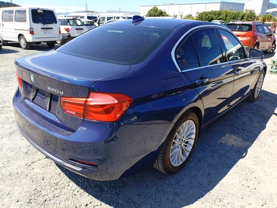BMW 3-SERIES