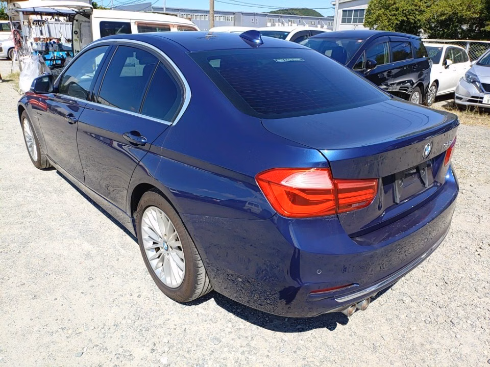 BMW 3-SERIES