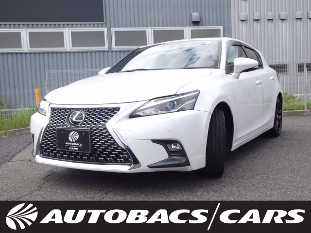 Lexus CT200h