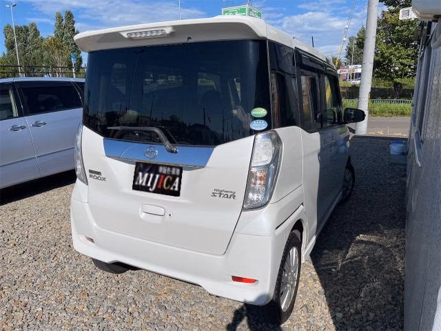 NISSAN DAYZ ROOX