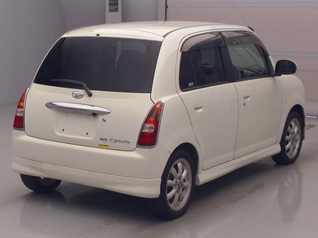DAIHATSU MIRA GINO