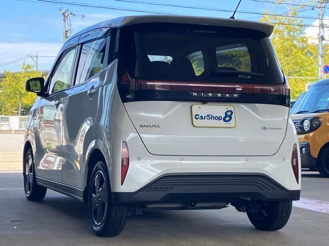 NISSAN SAKURA