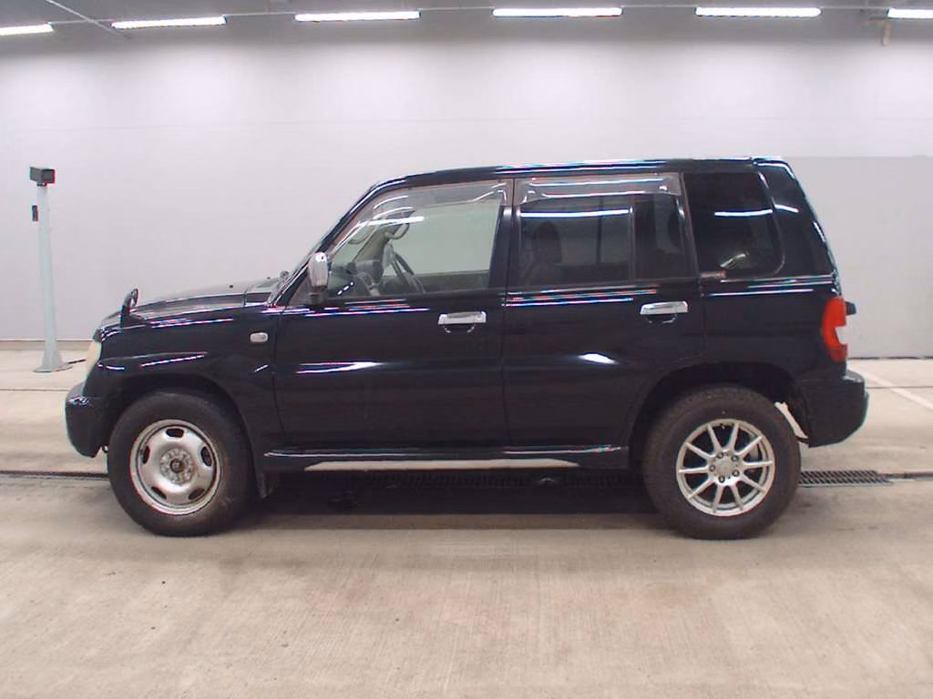 MITSUBISHI PAJERO IO