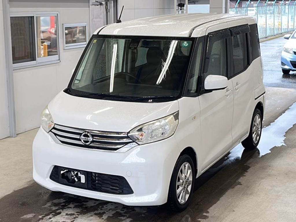NISSAN DAYZ ROOX