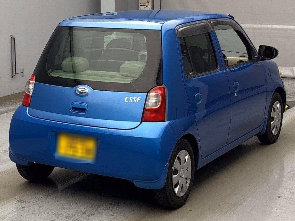 DAIHATSU ESSE