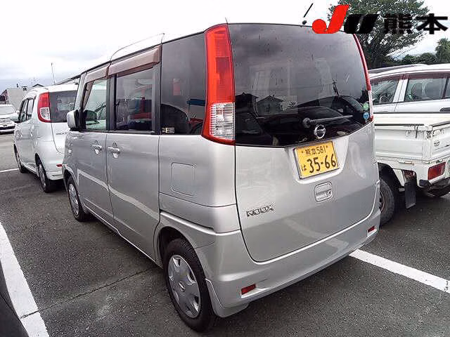 NISSAN ROOX