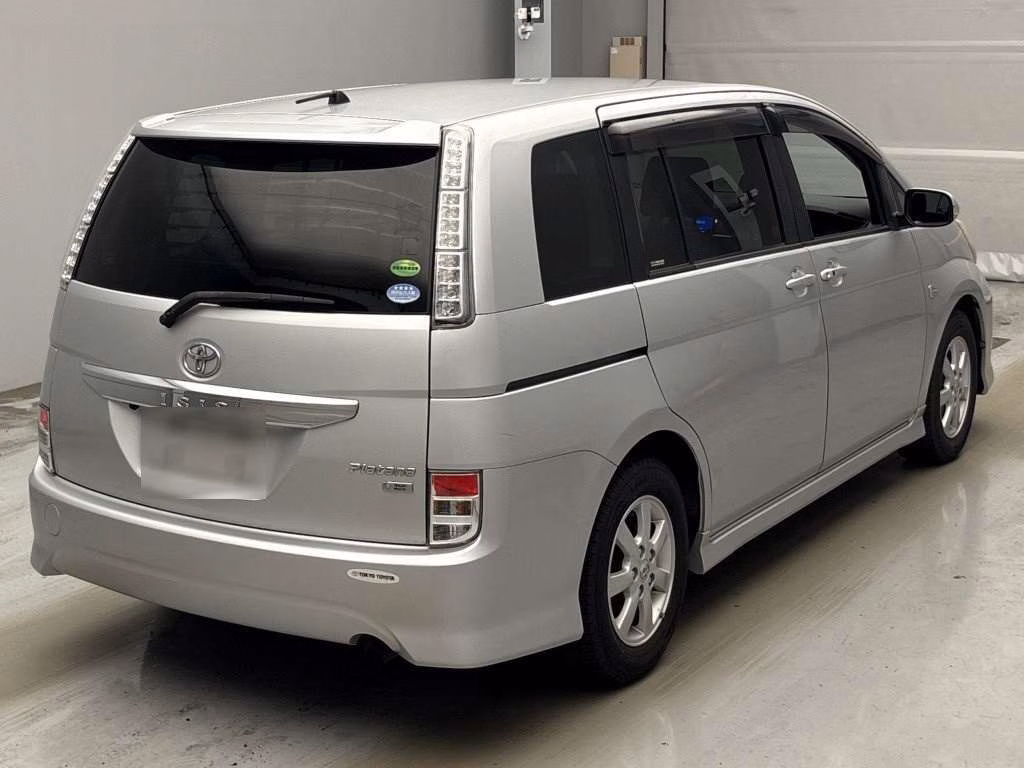 TOYOTA ISIS