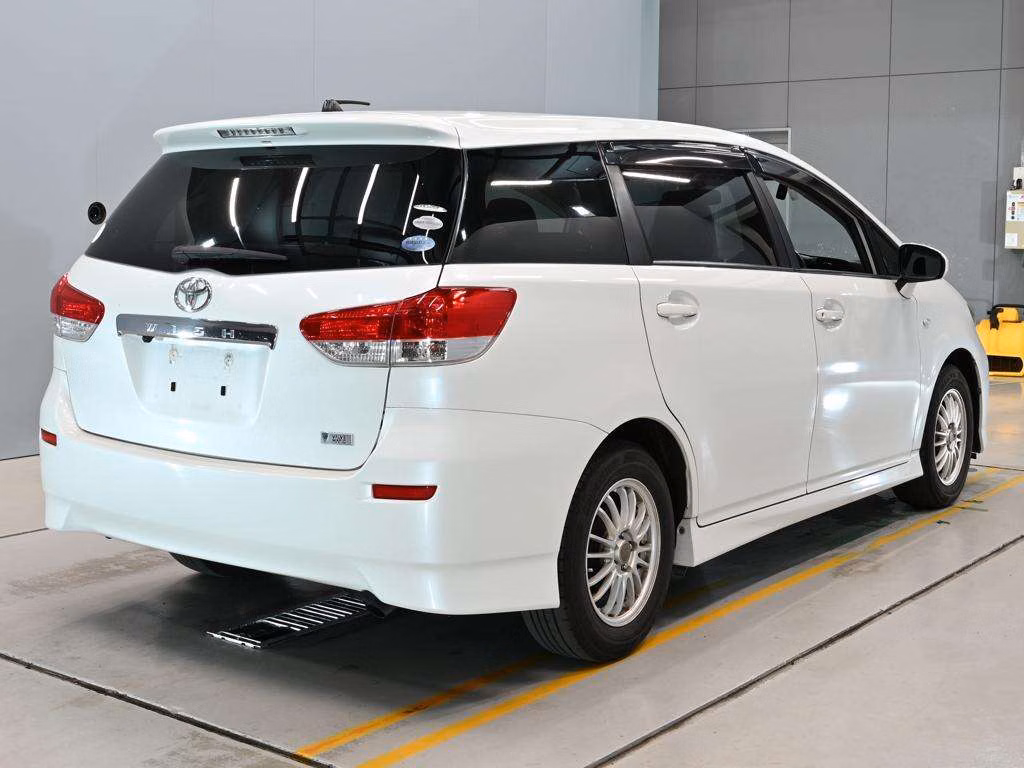 TOYOTA WISH