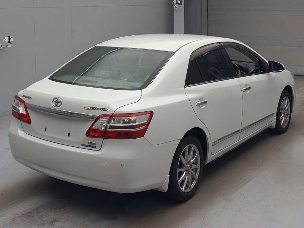 TOYOTA PREMIO