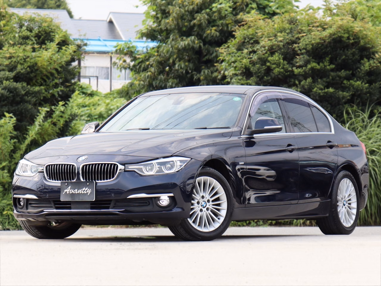 BMW 3-SERIES