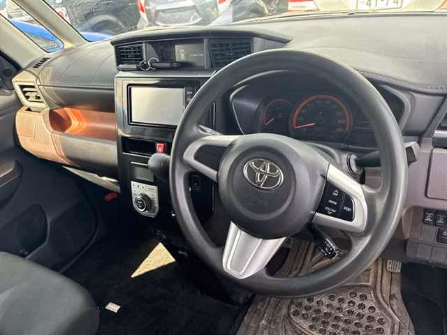 TOYOTA TANK