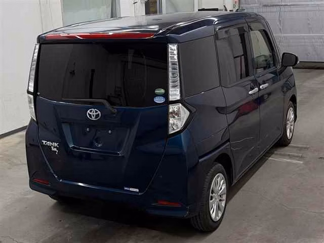 TOYOTA TANK