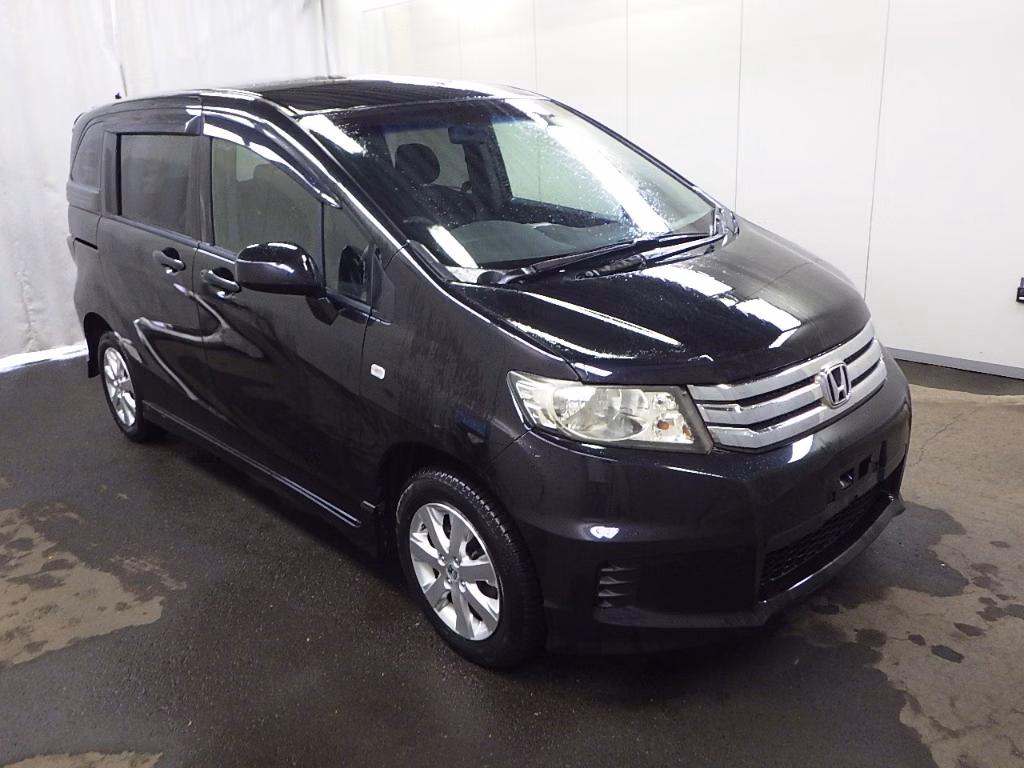 HONDA FREED SPIKE