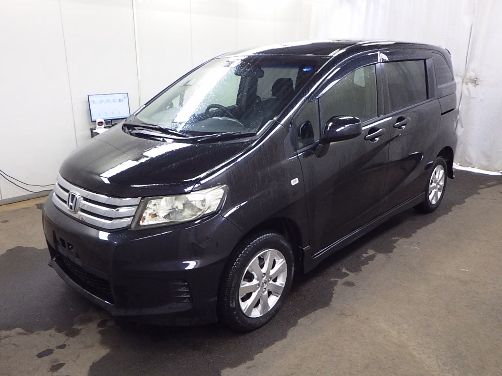 HONDA FREED SPIKE