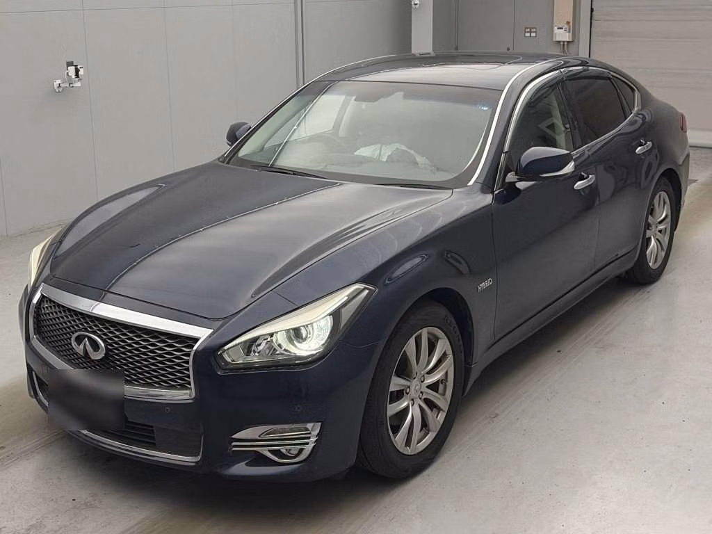 NISSAN FUGA
