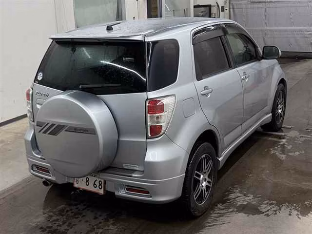 TOYOTA RUSH