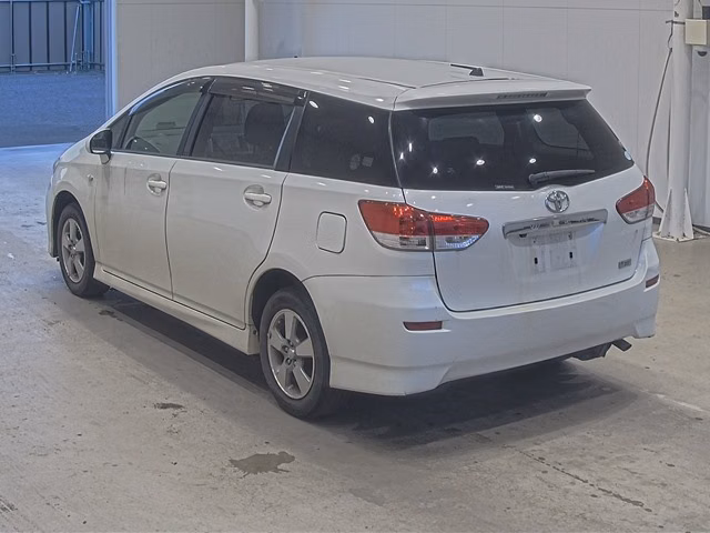 TOYOTA WISH