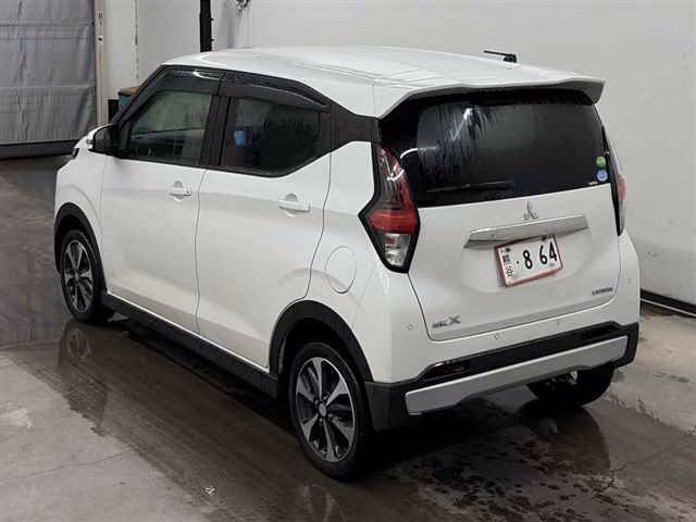 MITSUBISHI EK X