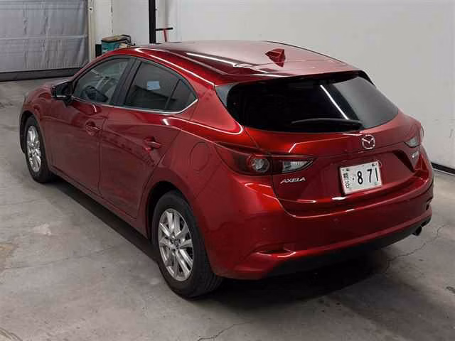 MAZDA AXELA