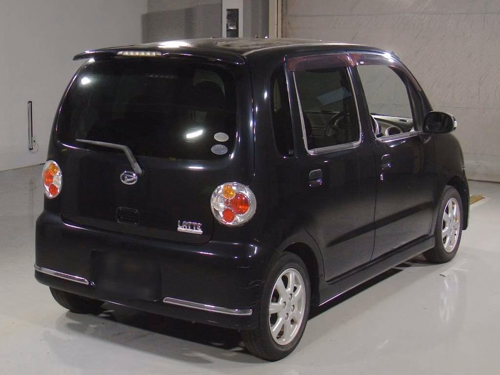 DAIHATSU MOVE LATTE