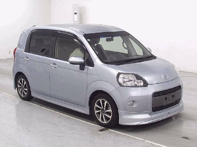 TOYOTA PORTE