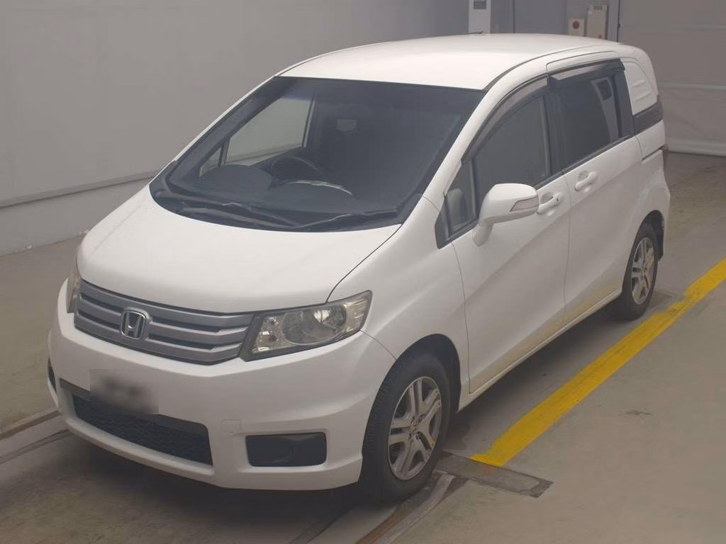 HONDA FREED SPIKE
