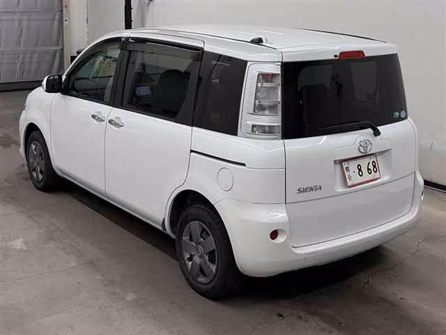 TOYOTA SIENTA