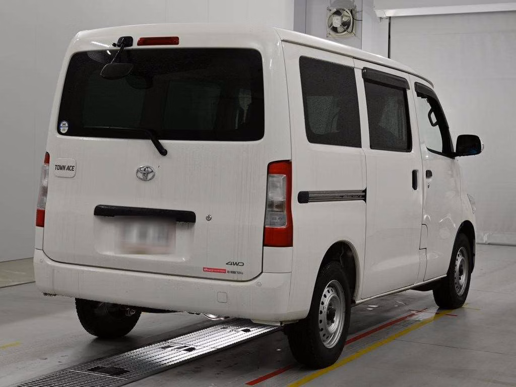 TOYOTA TOWN ACE